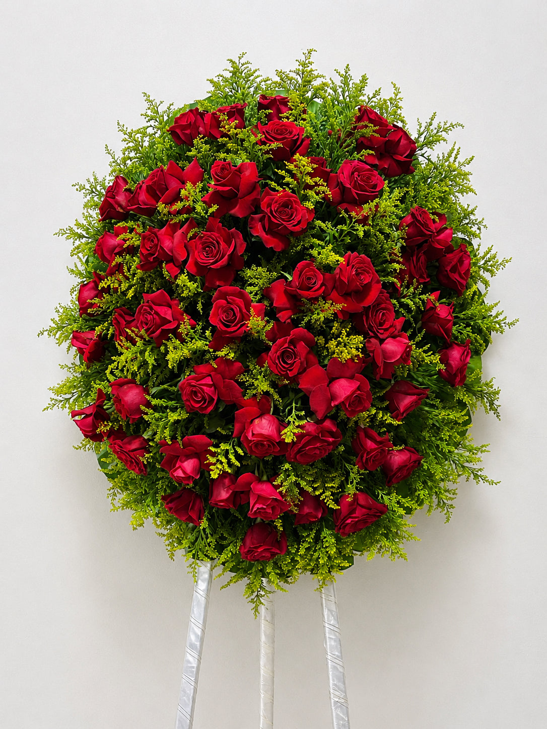 Corona de Rosas Rojas – Descanso en Paz
