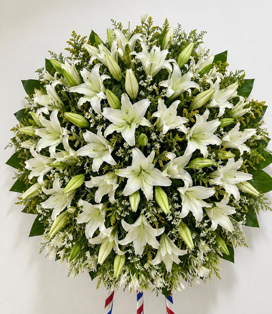 Corona de Lirios Blancos