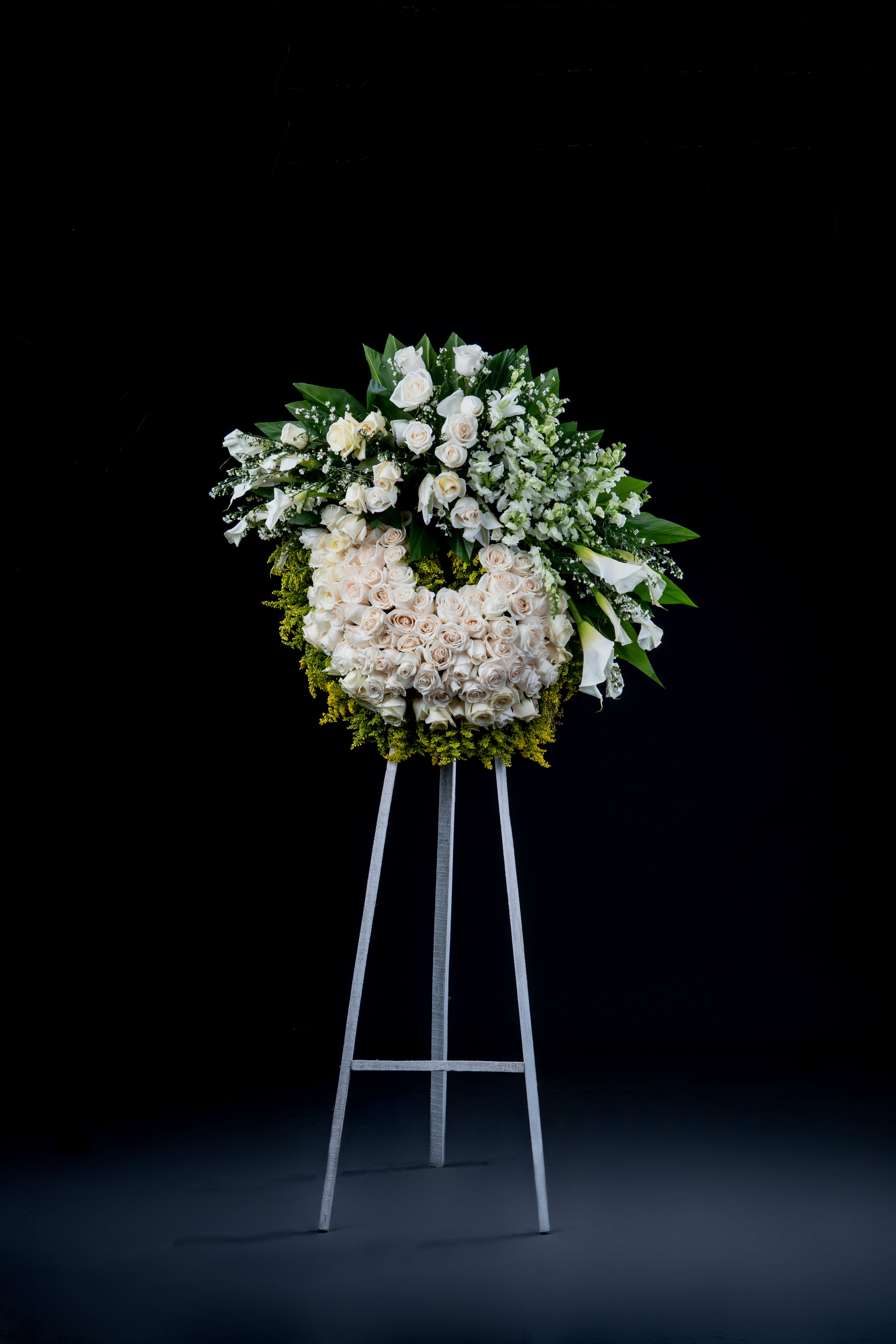 Anillo de Rosas y Calas – Homenaje Sereno