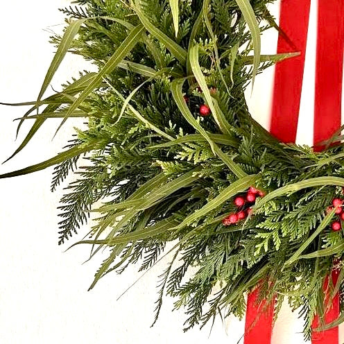 Corona de Pino y Eucalyptus Lengua – 19” – Natural