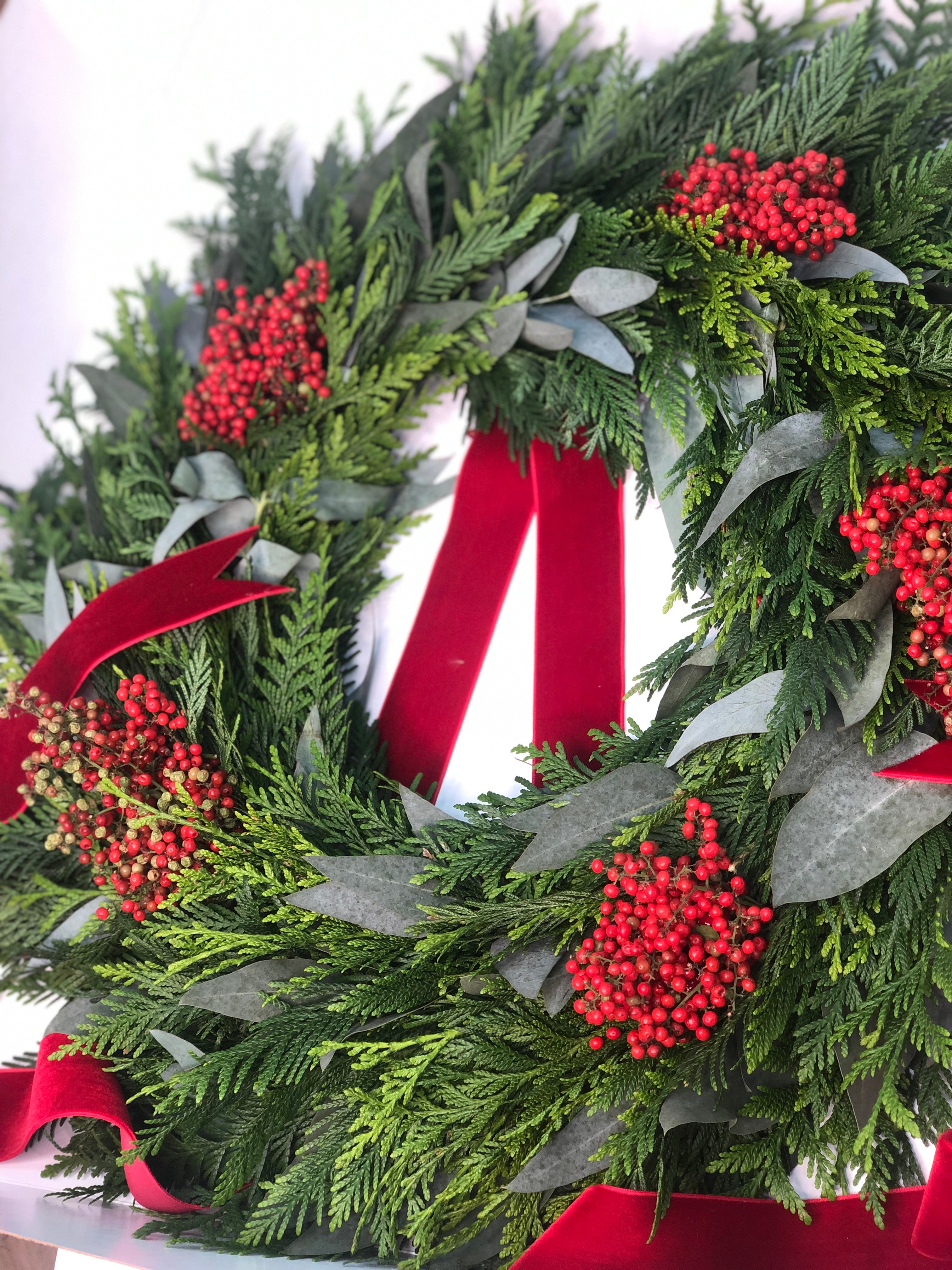 Christmas Wreath in Apple Pine