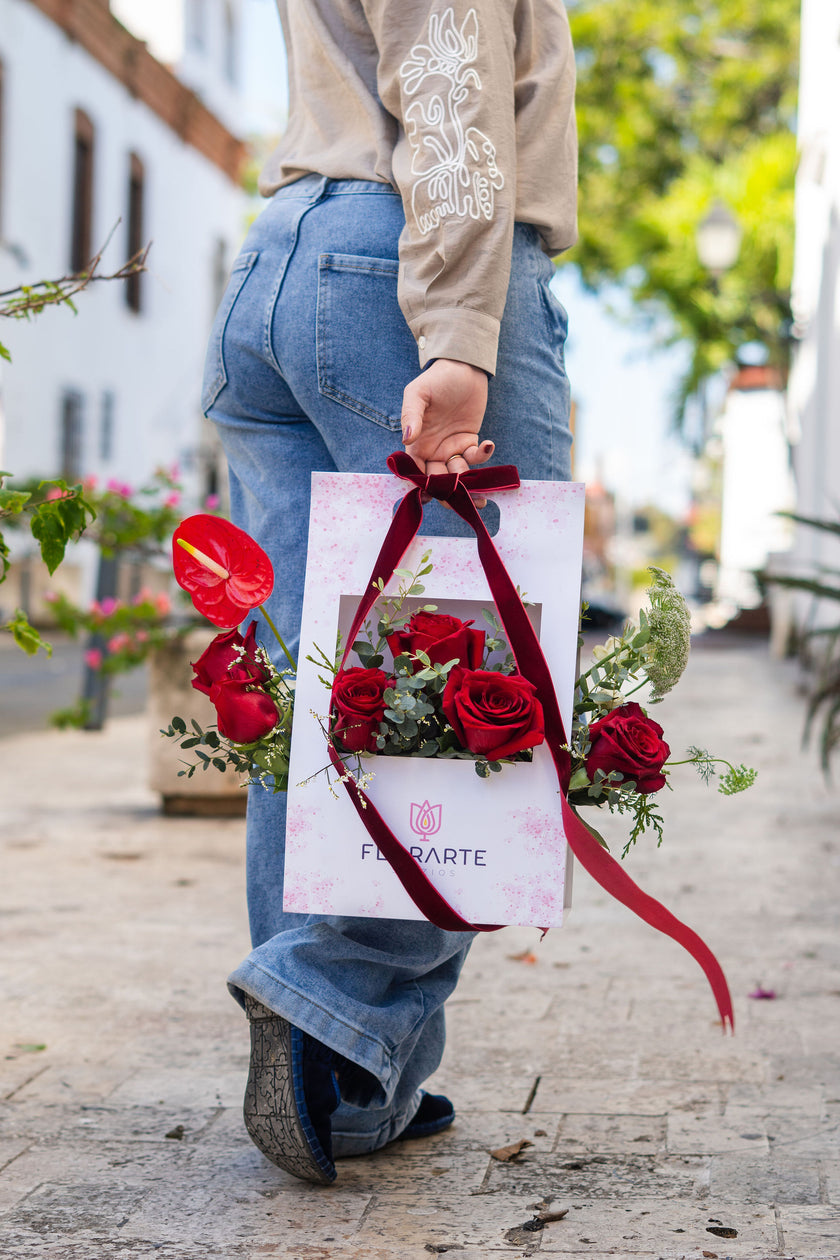 Love Box Deluxe - 18 Rosas