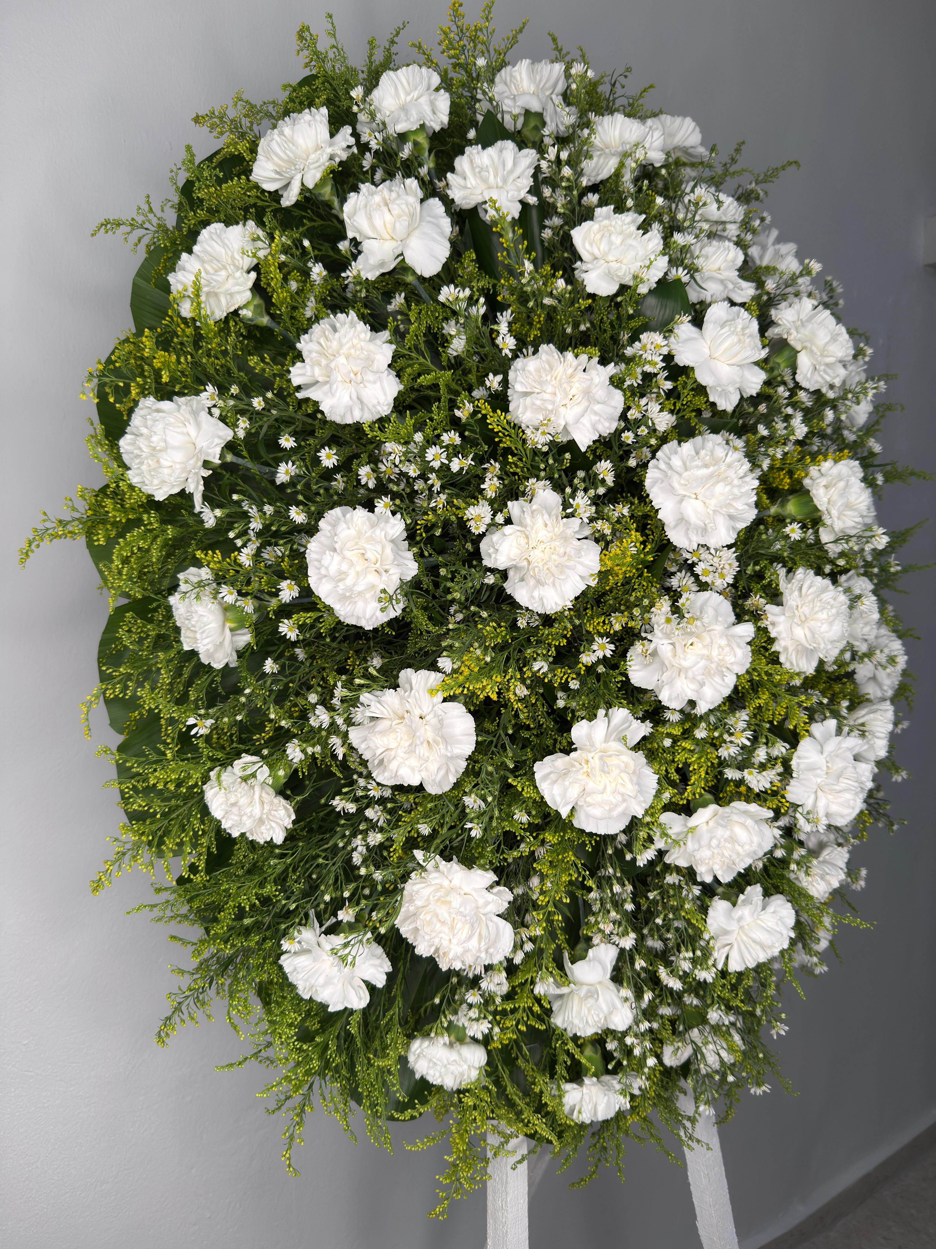 Corona de Claveles – Luz de Despedida